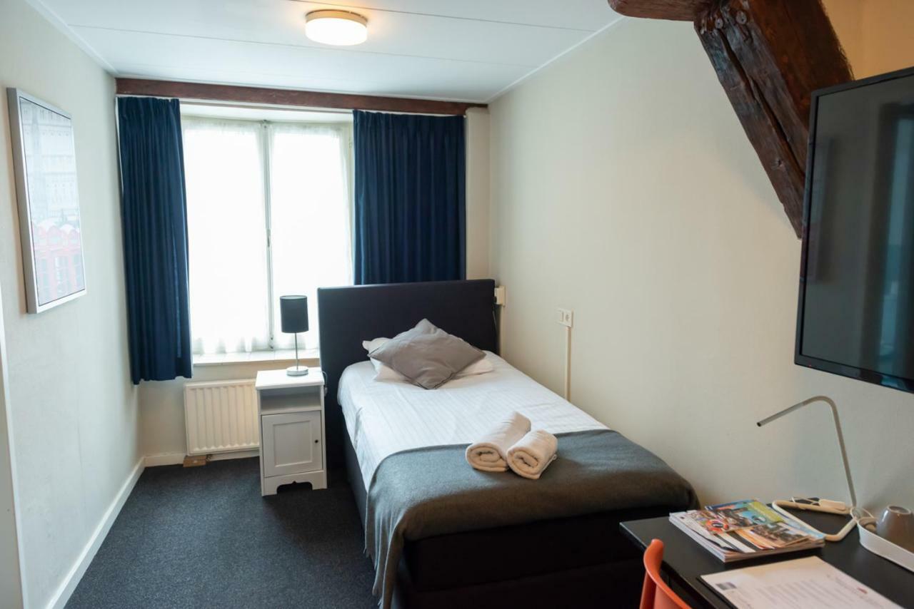 Hotel En Grand Cafe De Pauw Roermond Exteriör bild