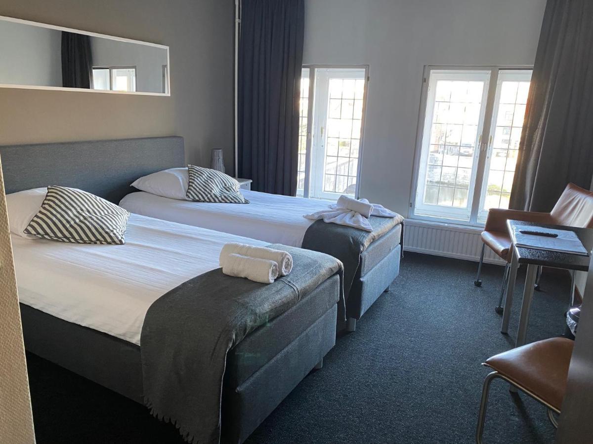 Hotel En Grand Cafe De Pauw Roermond Exteriör bild